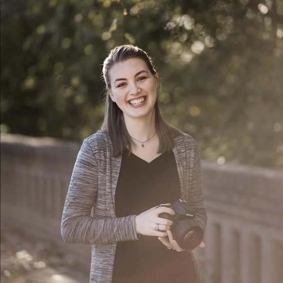 Meet your Posher, Josie - Picture 1 of 1